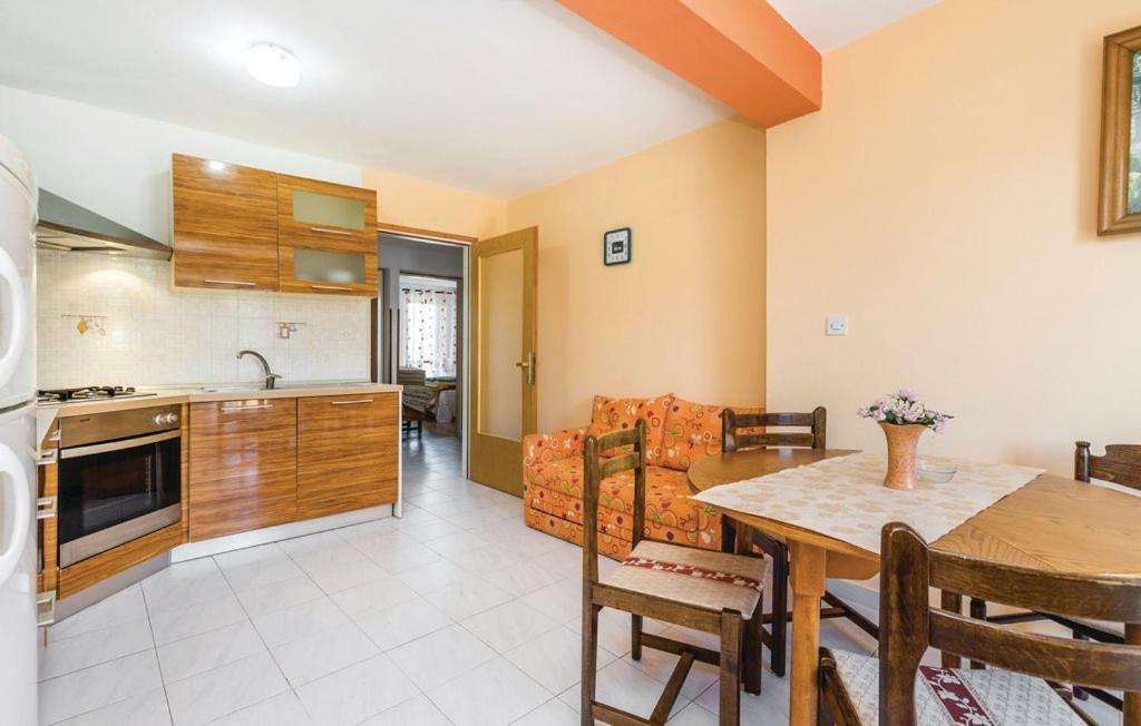 Ferienwohnung Hause Lupic Rab Town Exterior foto
